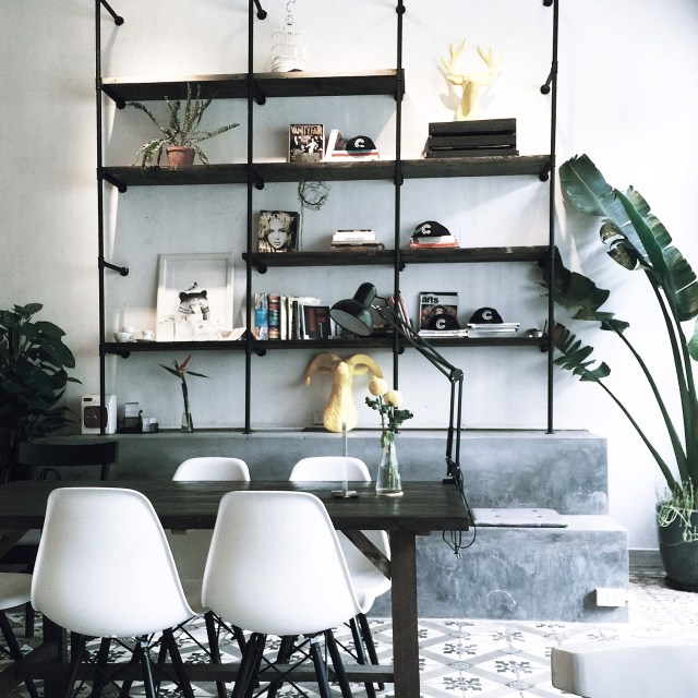 Processed with VSCOcam with j2 preset, taken by Justiamo