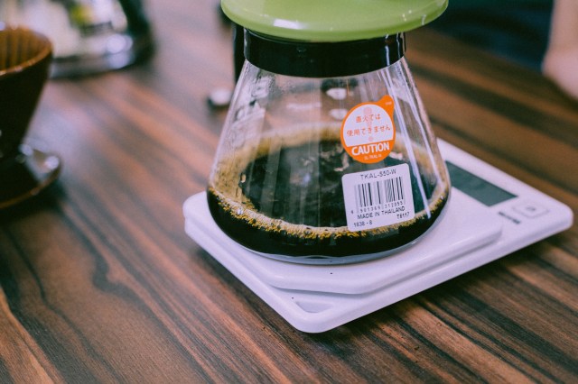 Bộ 3: V60, Bình chứa Kalita, cân TANITA