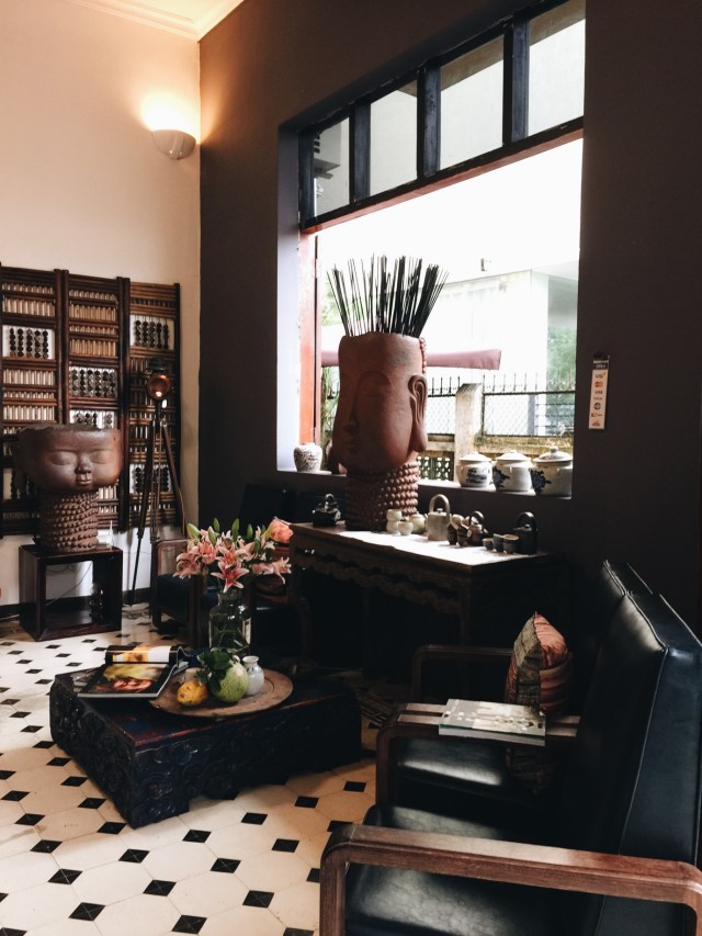 Một góc tầng 2 của quán.